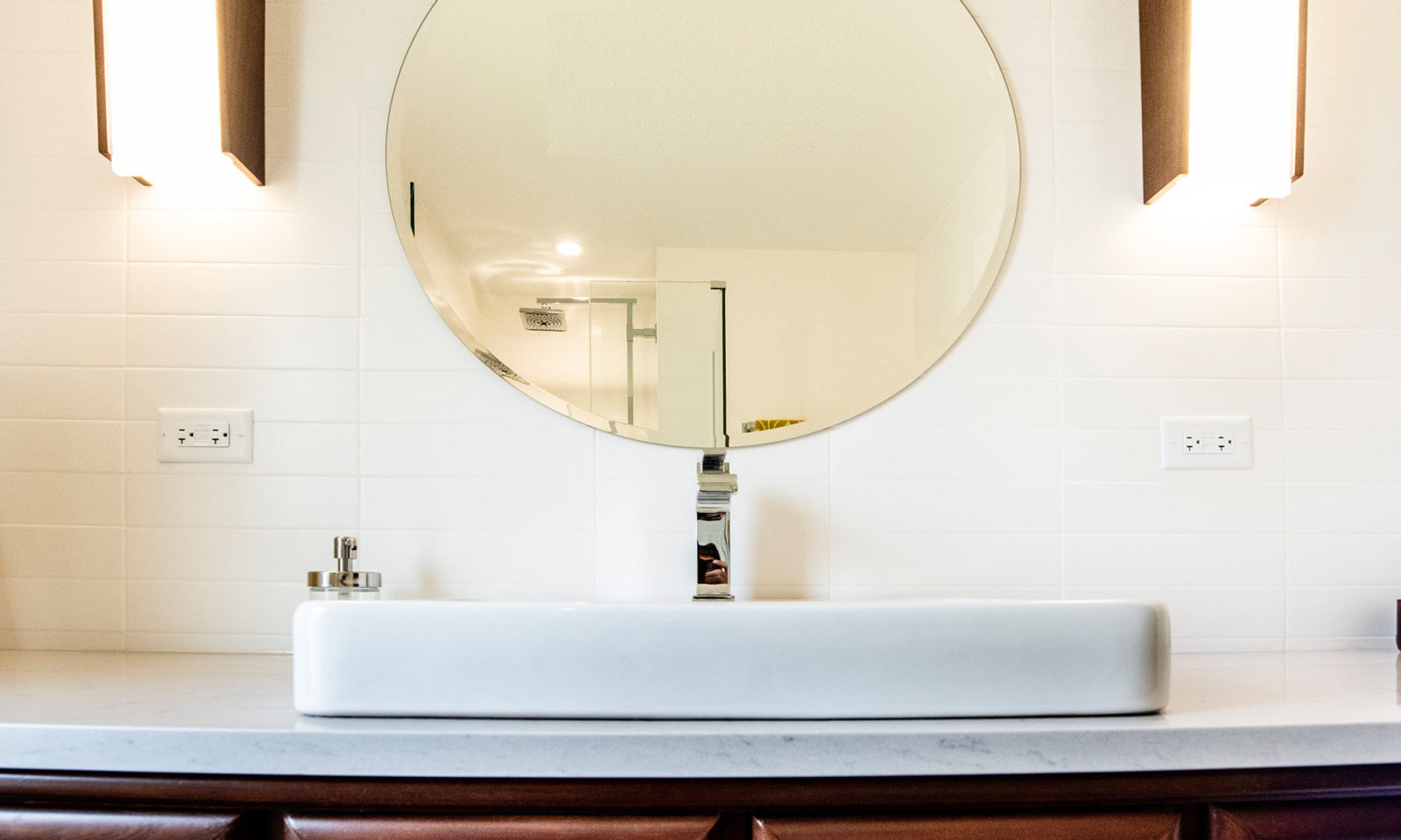 Riverside Illinois bathroom remodel round mirror