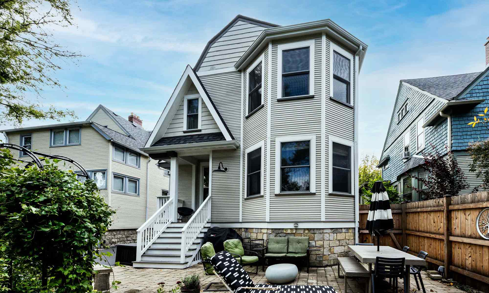 exterior view of vintage victorian second floor primary suite addition